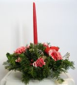 candy_cane_carns_with_red_candle_centrepiece.JPG